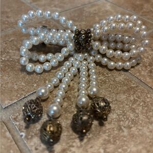 Vintage faux Pearl Bow Barrette with Gold Accents.
